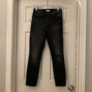 NEW NEVER WORN GOOD AMERICAN JEANS